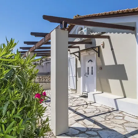 וילה Jimmy's 3 *